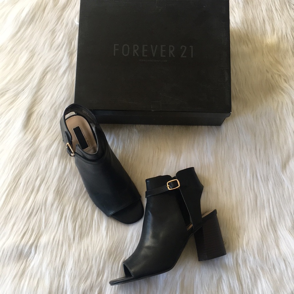 Forever 21 Faux Leather Black Booties